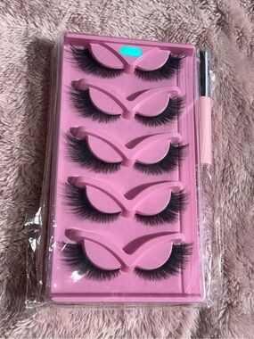 False Eyelash Set with Applicator - Pink